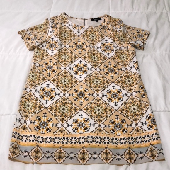 Lulus yellow printed flowery dress w square design and colors of yellows - Picture 1 of 8